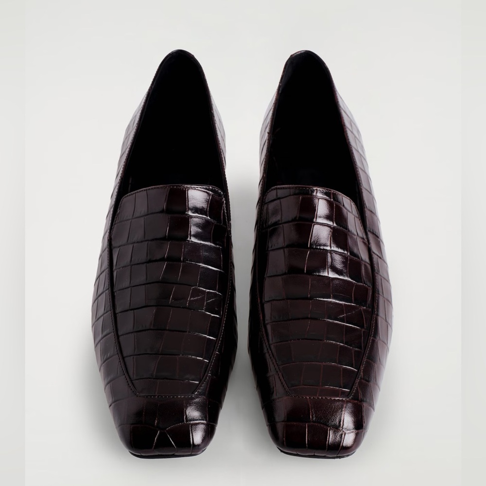 COS Deep Brown Croc-Embossed Loafers 37 (US7)